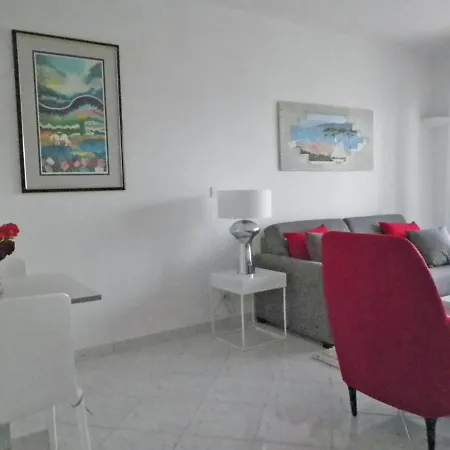 Апартаменти Contemporary In With Terrace Антіб
