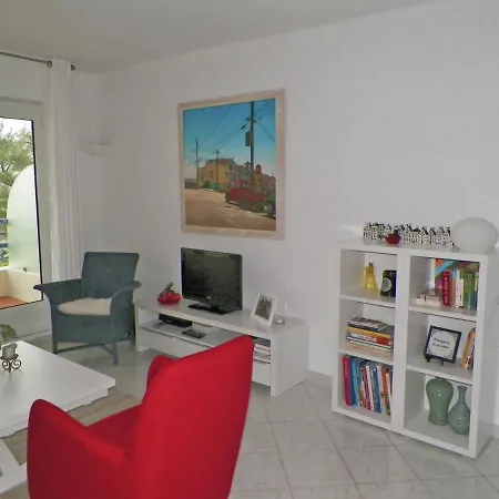 Contemporary In With Terrace Апартаменти *
