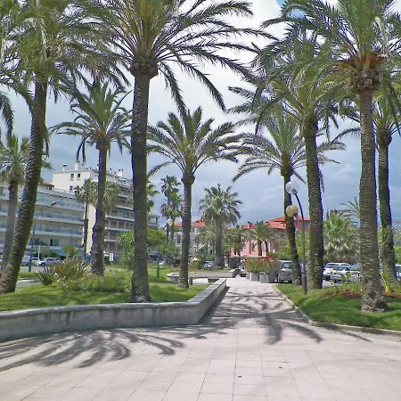 Contemporary In With Terrace Apartment Antibes