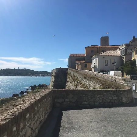 Contemporary In With Terrace * Antibes